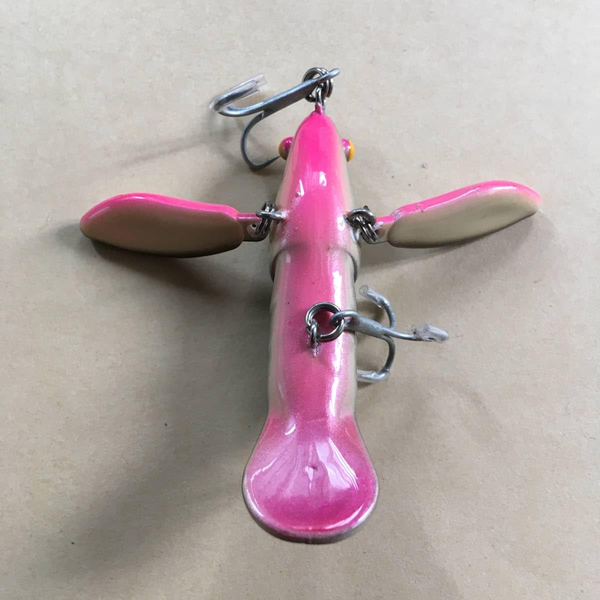 Amazon.co.jp: 60mm ザリガニルアーシンキング 野池 昆虫ルアー